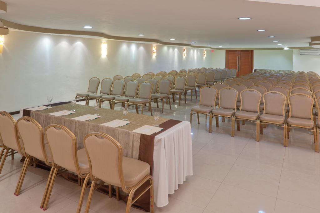 Continental Caribe Bay Hotel Chetumal Facilities photo