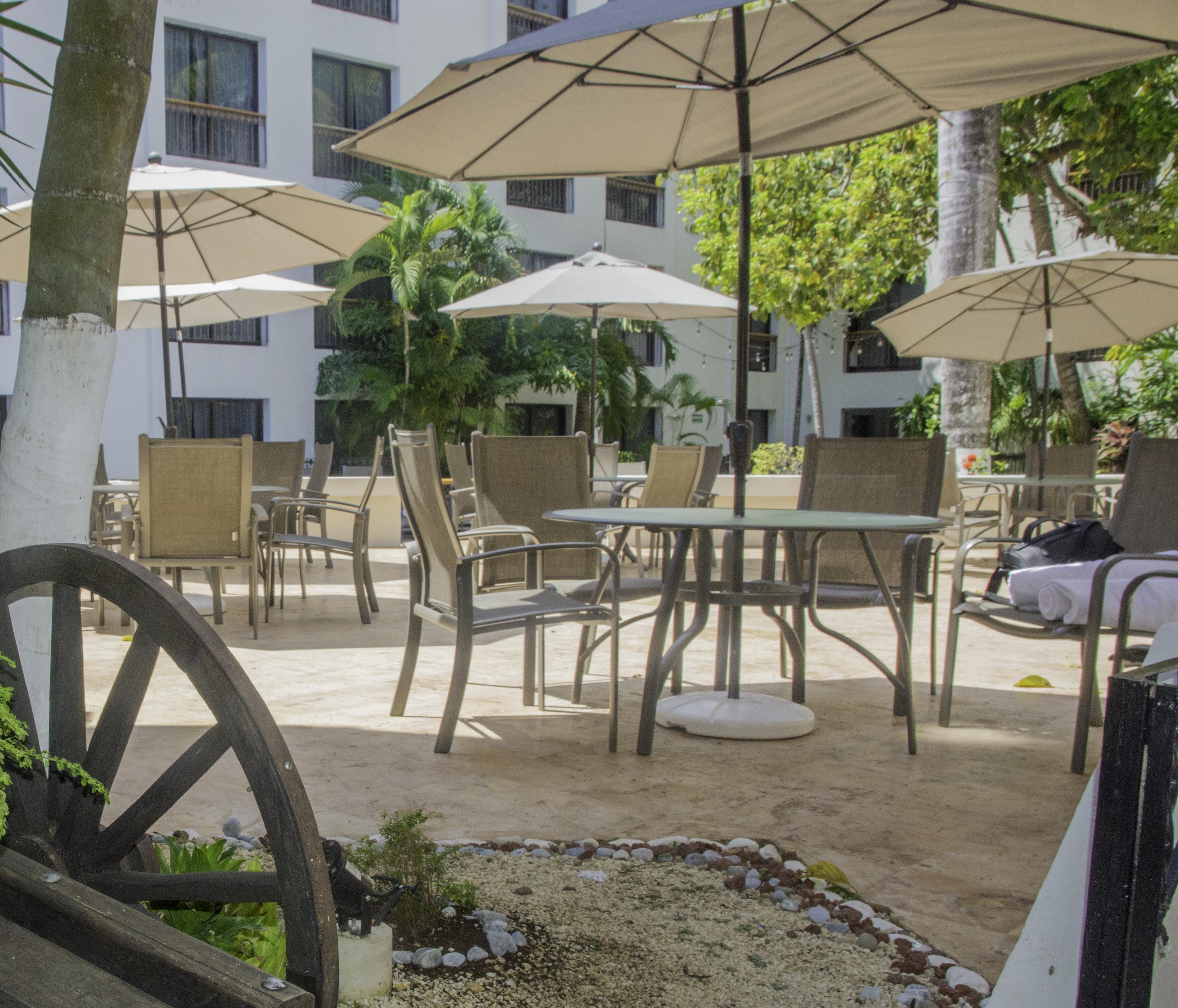 Continental Caribe Bay Hotel Chetumal Exterior photo