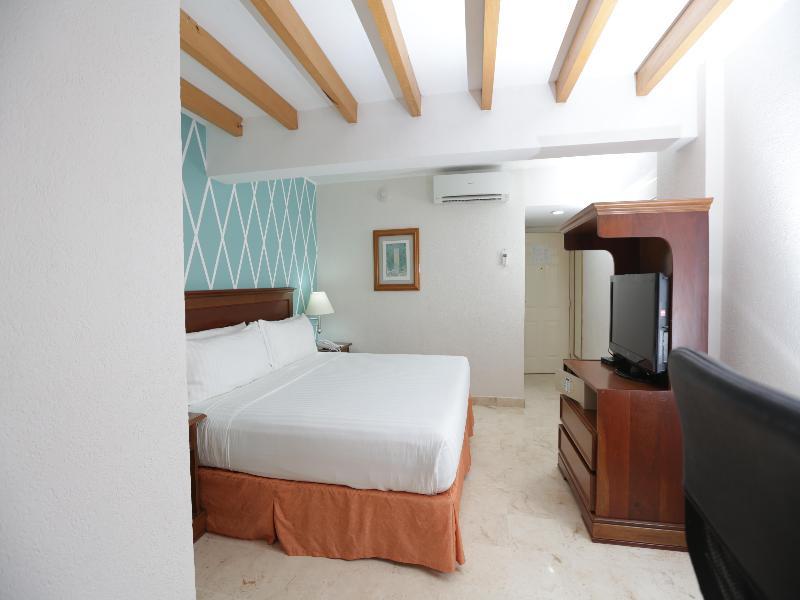 Continental Caribe Bay Hotel Chetumal Exterior photo